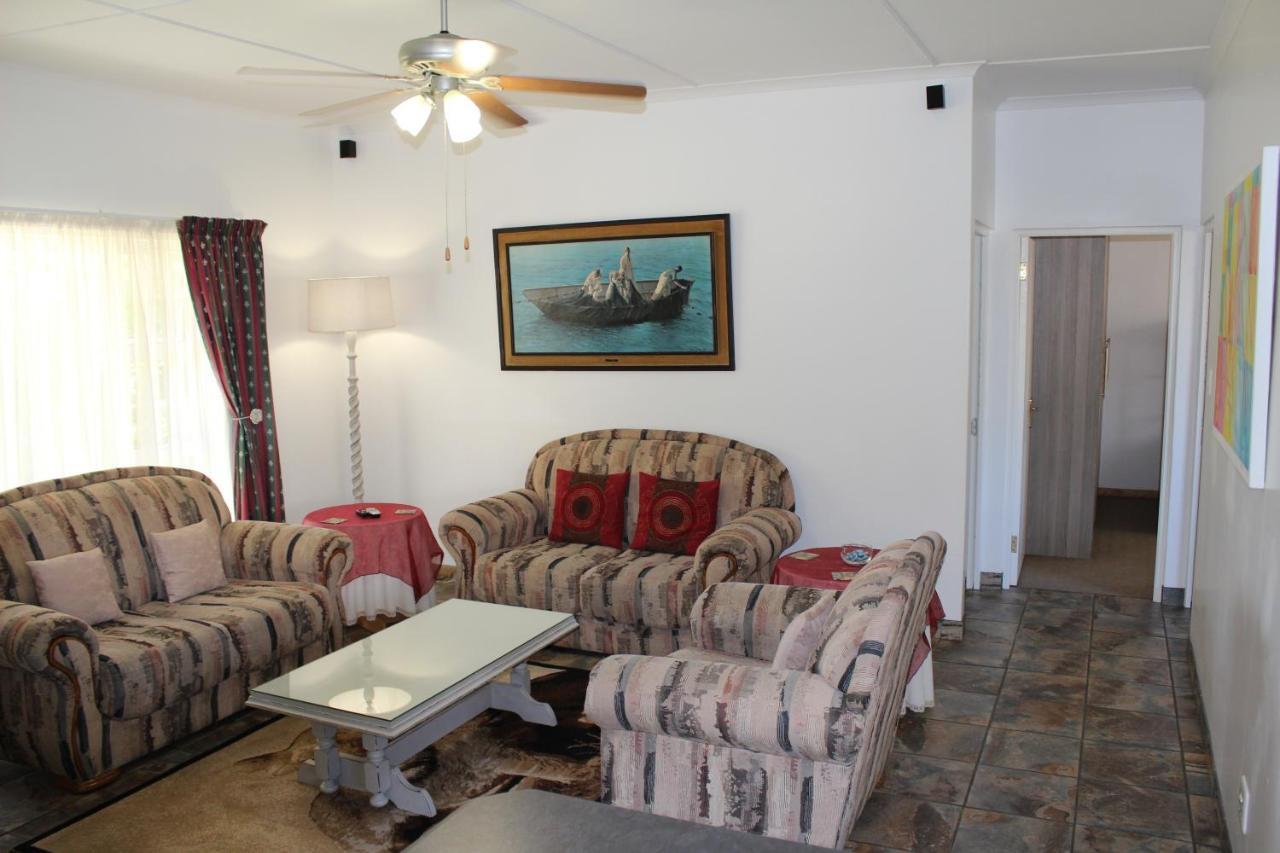 Van Biljon Cottage No Loadshedding Oudtshoorn Extérieur photo